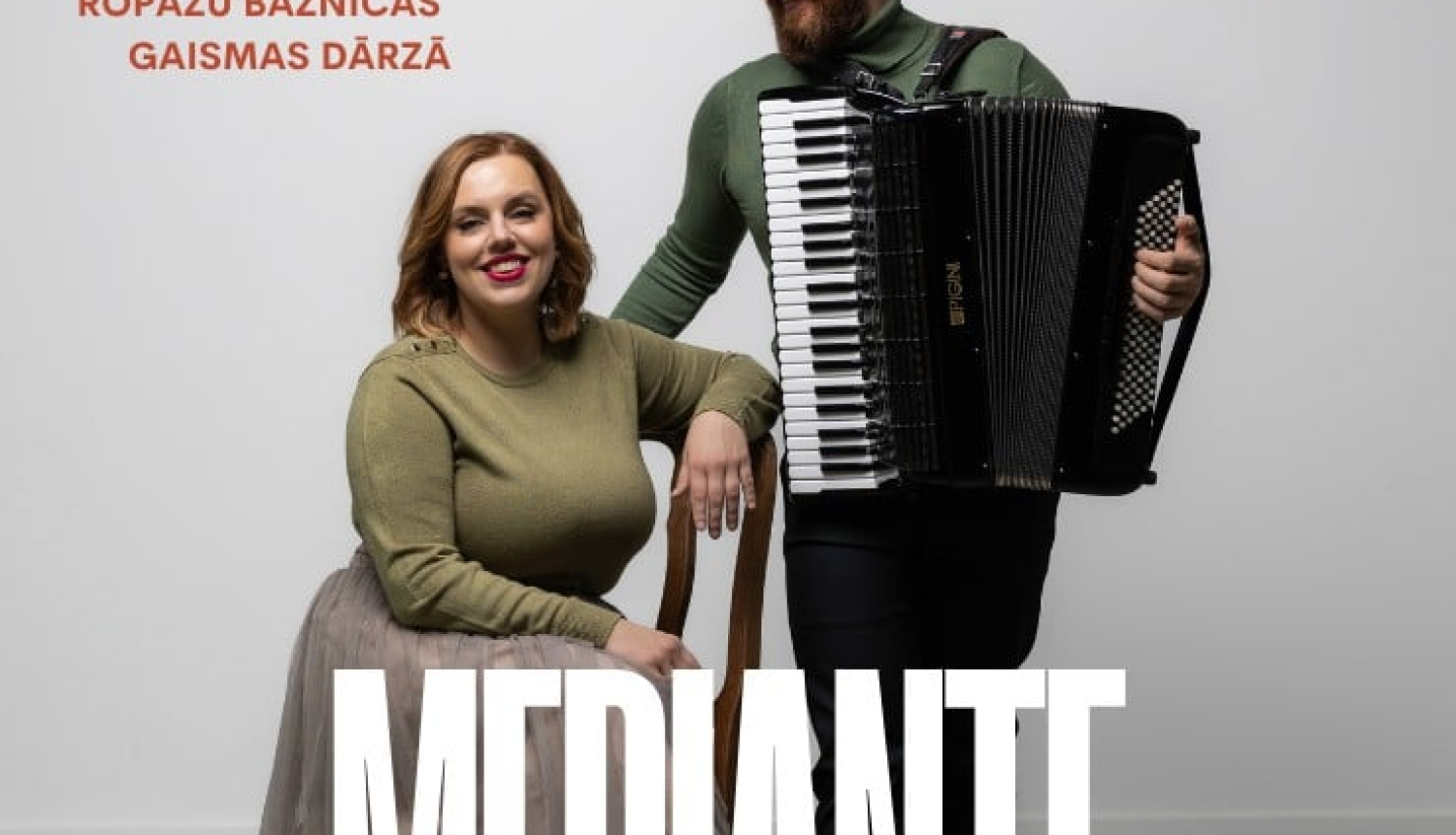 Duets MEDIANTE Ropažu Gaismas dārzā