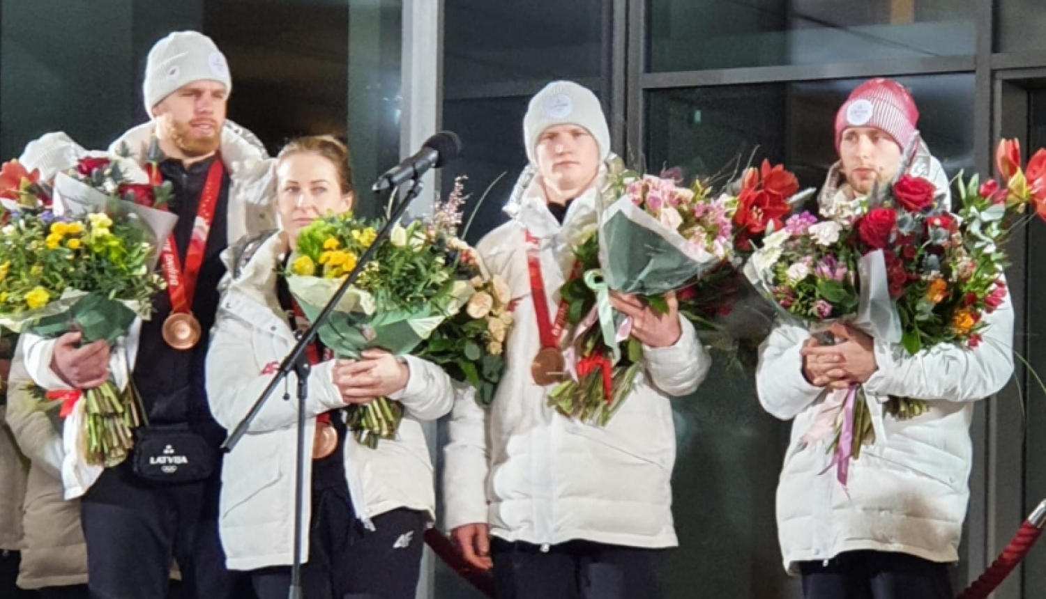 Sagaidām mājās ropažniekus, Olimpiskos medaļniekus Mārtiņu Botu un Robertu Plūmi! 
