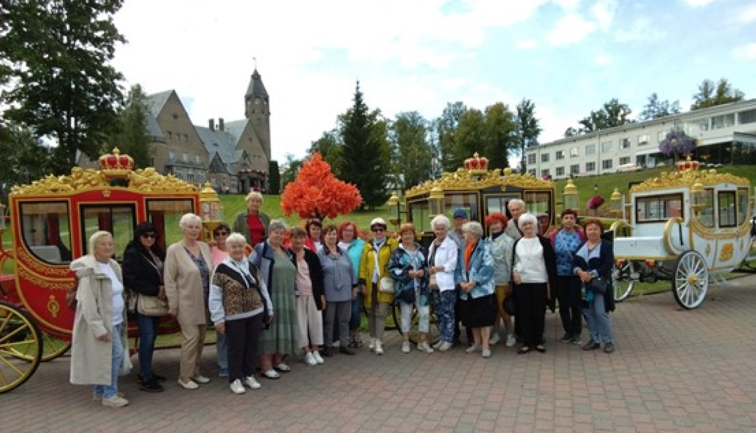 seniori ekskursijā