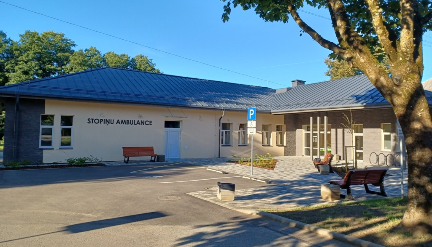 Atklāta rekonstruētā Ulbrokas ambulances ēka